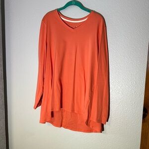 Iwomens large Isaac Mizrahi Live 100% cotton long sleeve, hi-low shirt